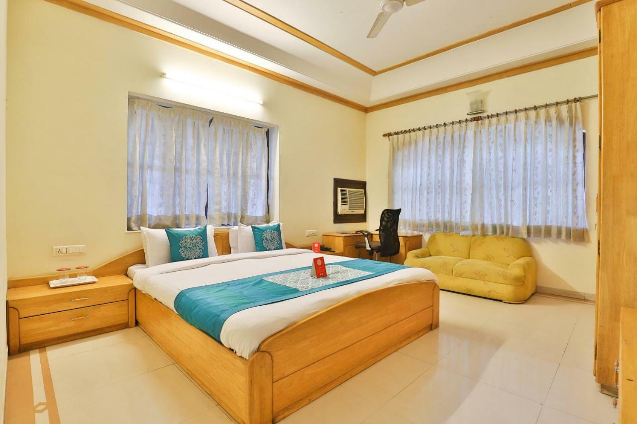 Oyo 8949 Atman Bungalows Ahmadabad Zewnętrze zdjęcie