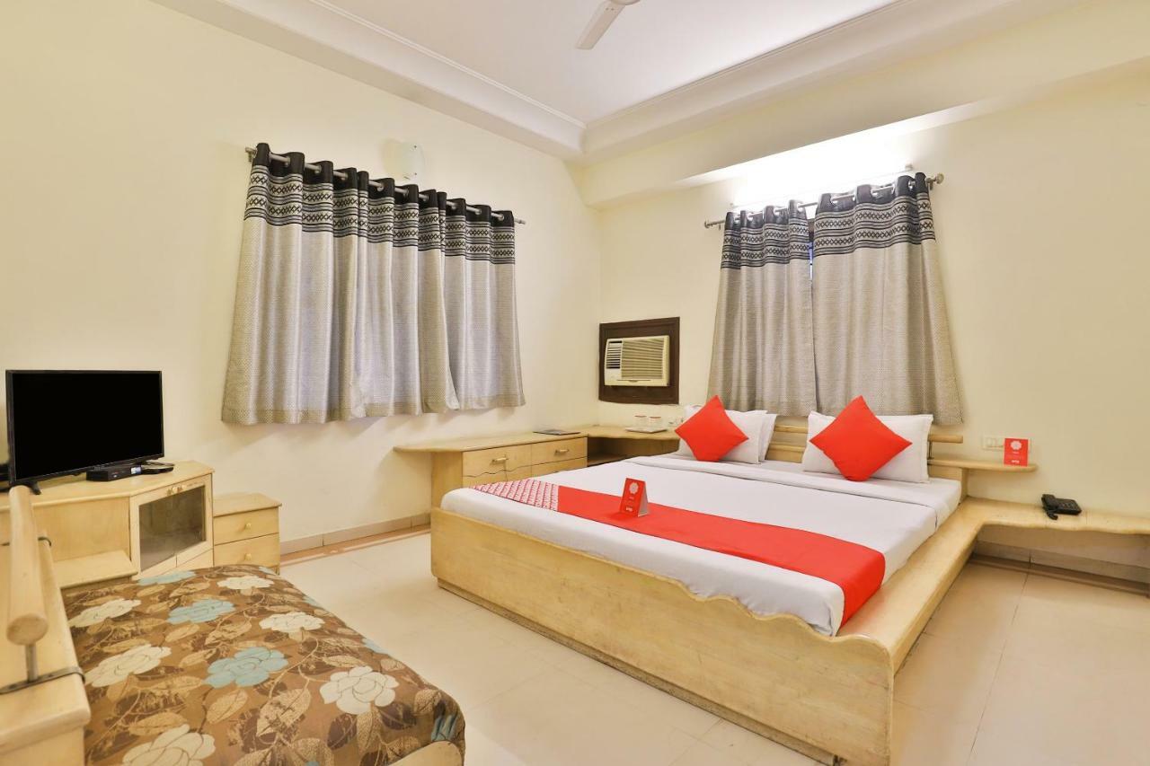 Oyo 8949 Atman Bungalows Ahmadabad Zewnętrze zdjęcie