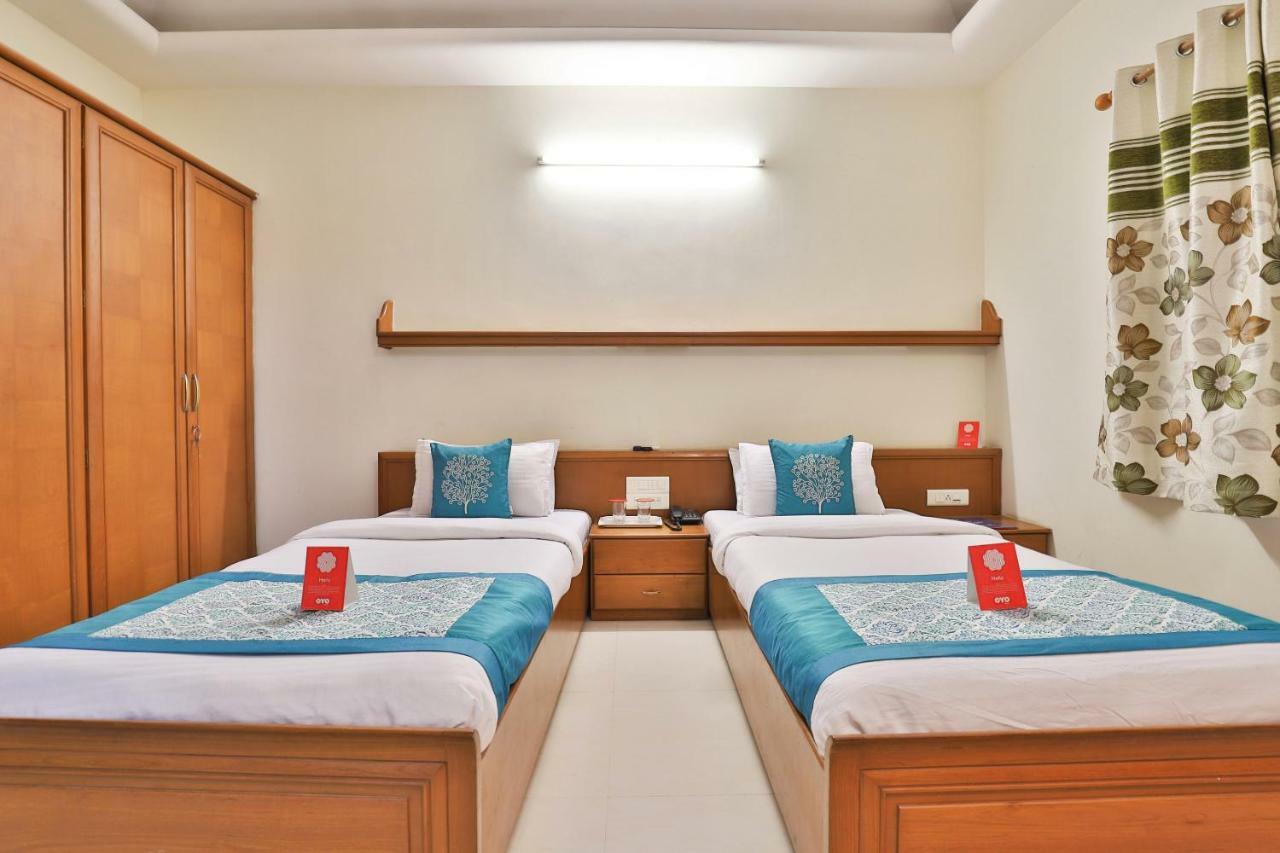 Oyo 8949 Atman Bungalows Ahmadabad Zewnętrze zdjęcie