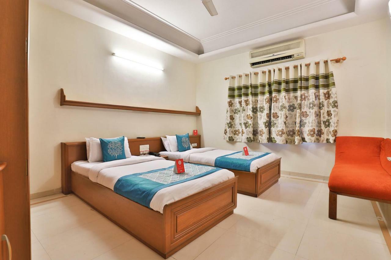 Oyo 8949 Atman Bungalows Ahmadabad Zewnętrze zdjęcie