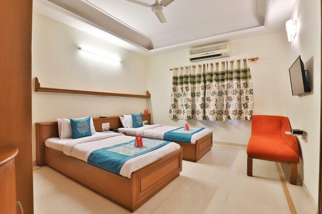 Oyo 8949 Atman Bungalows Ahmadabad Zewnętrze zdjęcie
