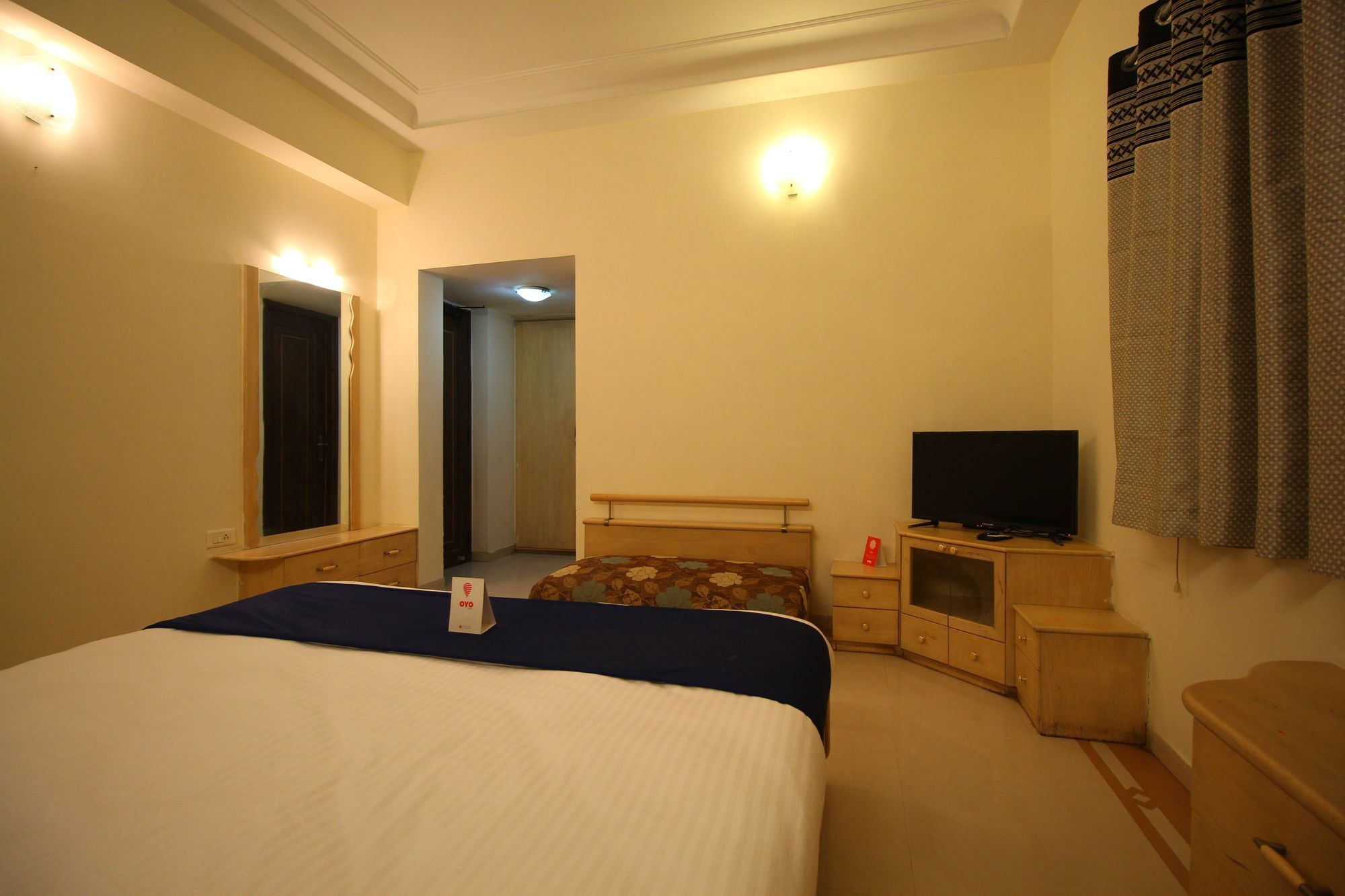 Oyo 8949 Atman Bungalows Ahmadabad Zewnętrze zdjęcie