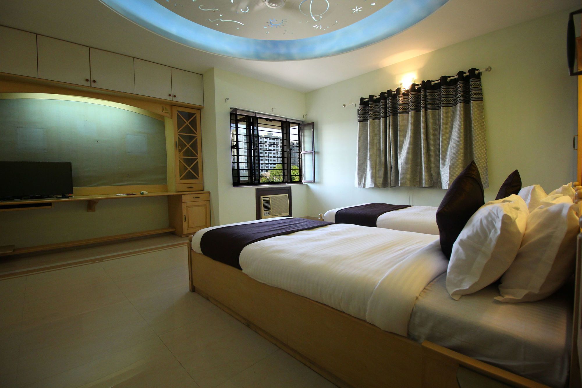 Oyo 8949 Atman Bungalows Ahmadabad Zewnętrze zdjęcie